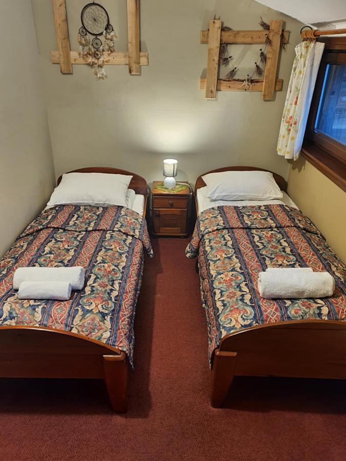 Bukowa Chata Jugów Extérieur photo